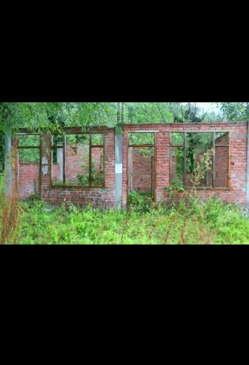 Semi-constructed building at the back side of famous Span Resort, Manali