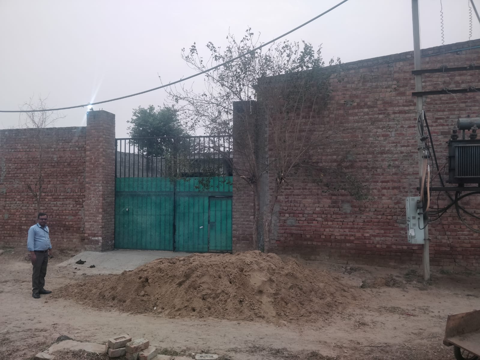 PROPERTY AT ATTRACTIVE RATES IN BANKS POSESSION