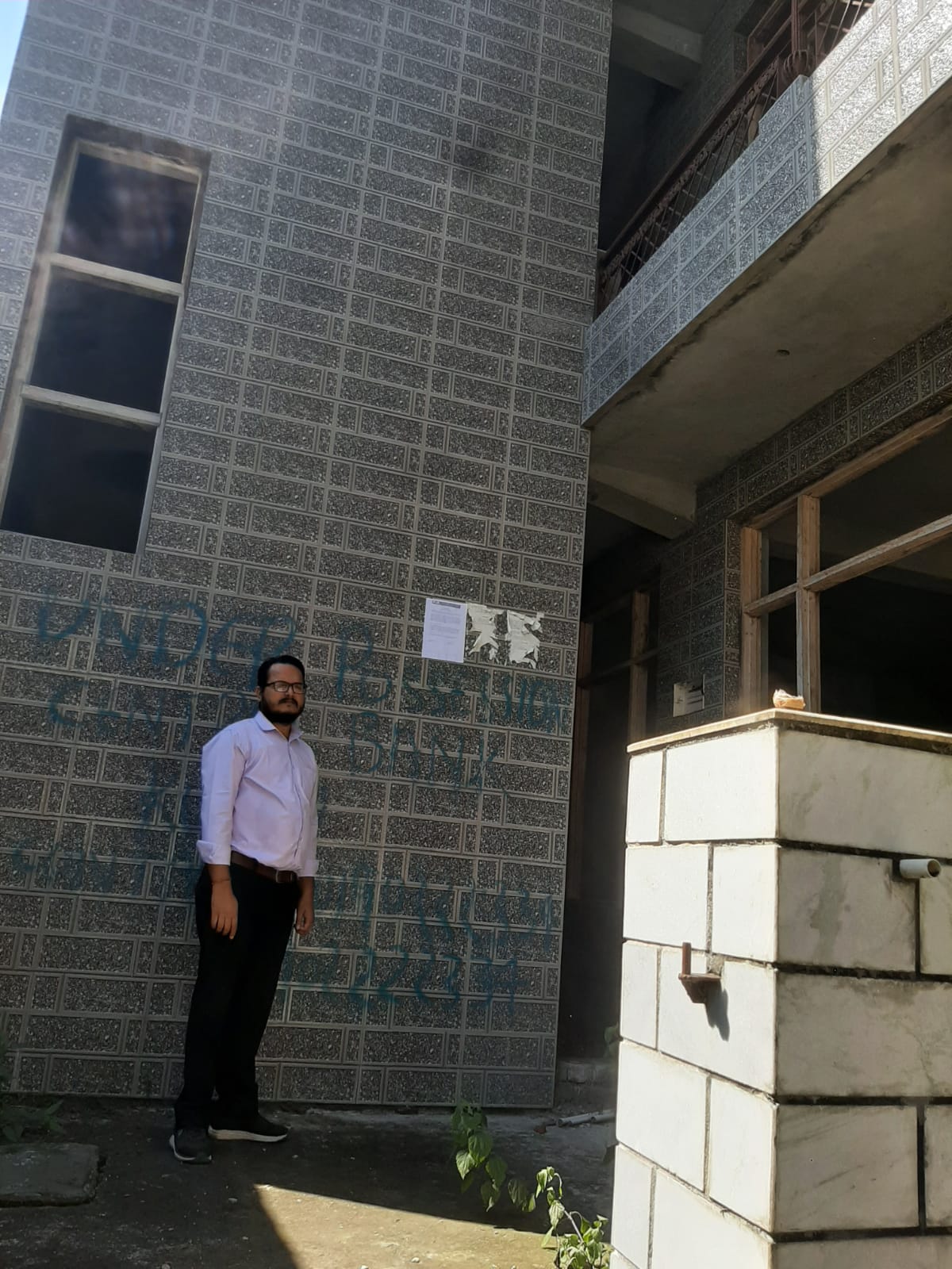 Beautifully constructed three storeyed house.