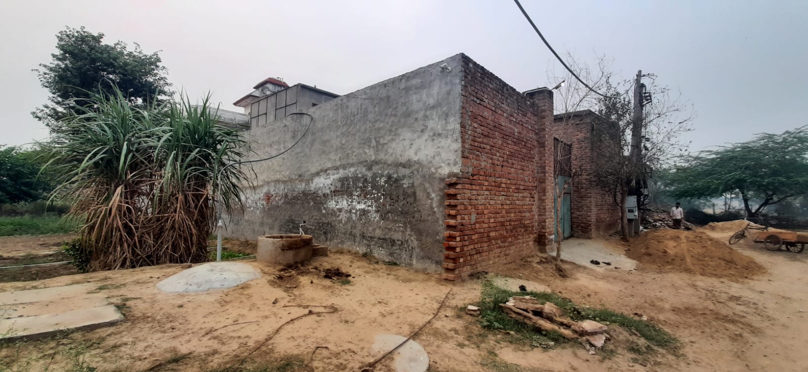 PROPERTY AT ATTRACTIVE PRICES UNDER BANK's POSSESSION